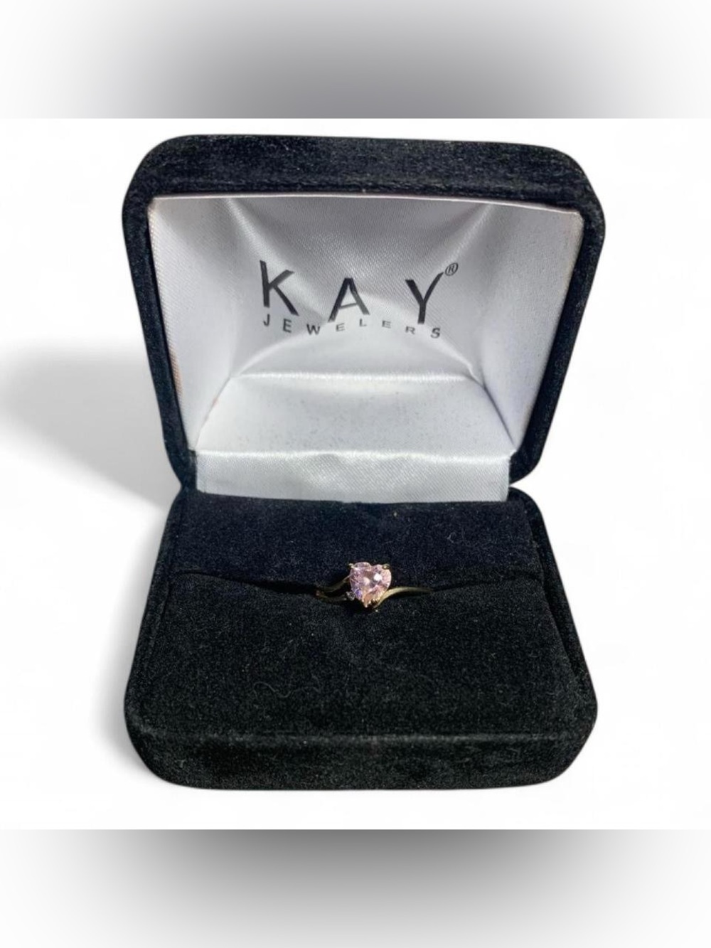 Kay Jewelers 10K Gold Ring Size 5.75 with Pink Heart Gem Stone